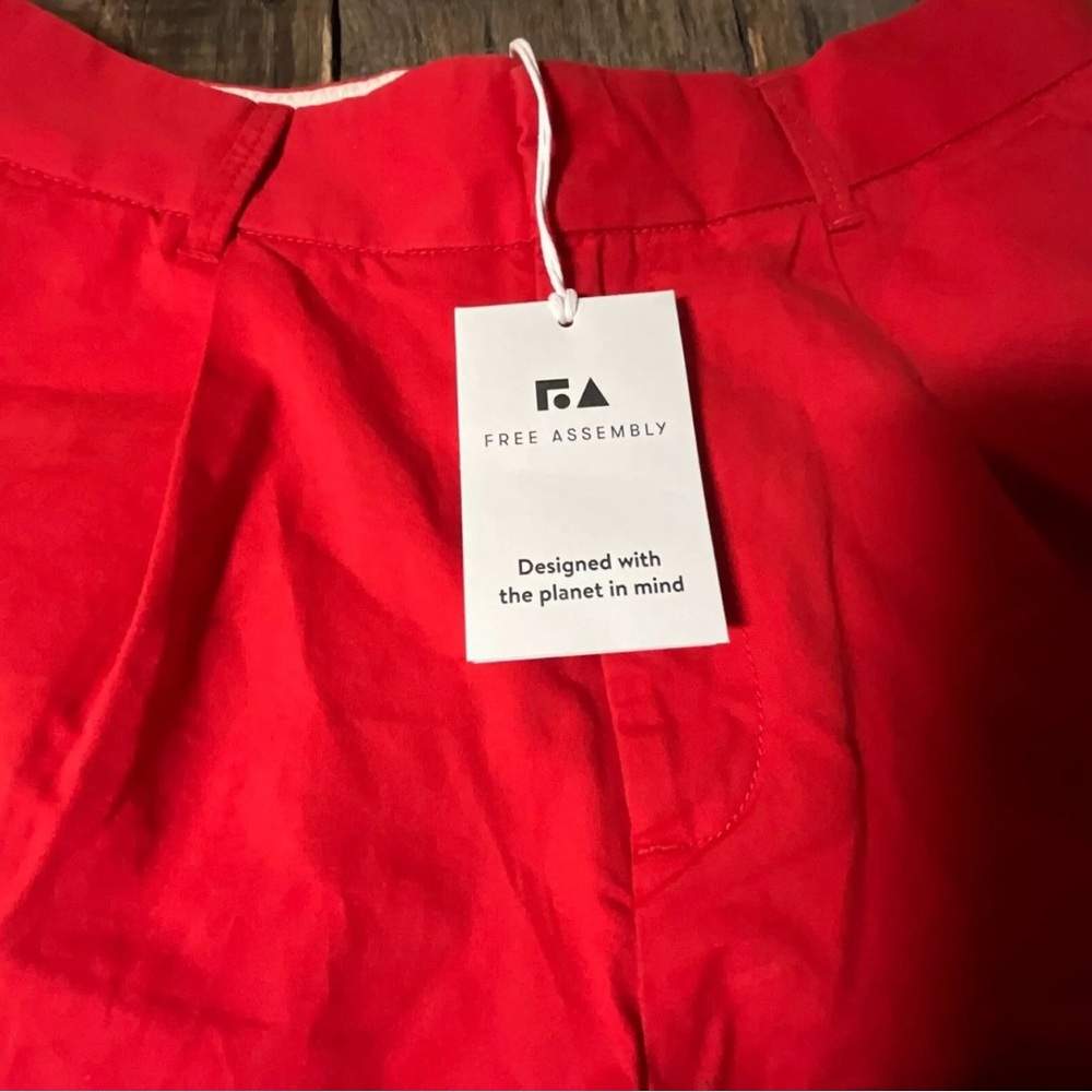 NWT Free Assembly Red 3” Inseam With Pockets Shorts Size 4 Hook N Eye Closure - Picture 2 of 10